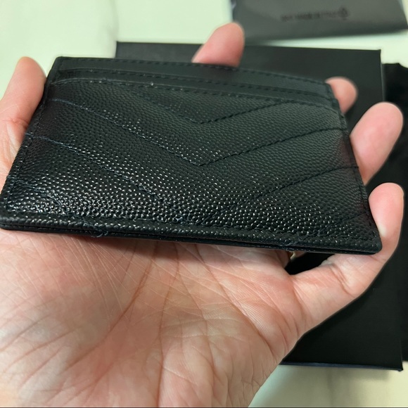 ❌SOLD❌YSL monogram card case - Picture 5 of 5